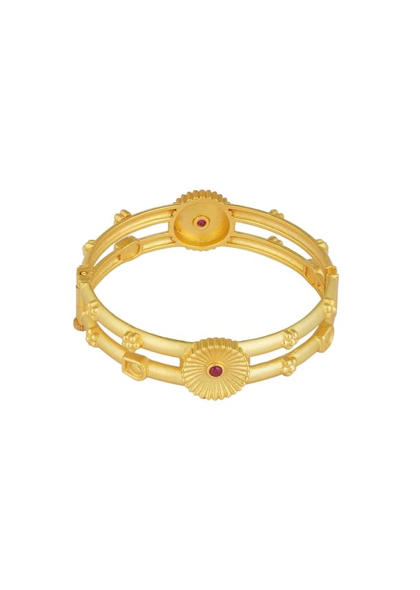Antique Gold Bangle With Motifs And Zircon Details Antique Gold Bangle With Motifs And Zircon Details