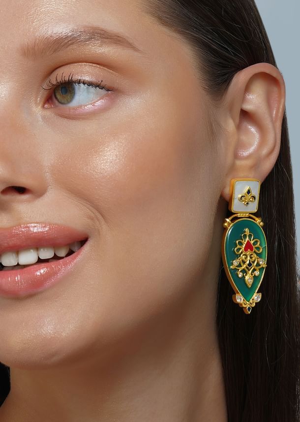 Antique Gold Green Onyx Statement Earrings Antique Gold Green Onyx Statement Earrings