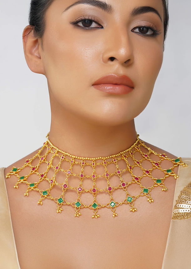 Antique Gold Necklace With Green Zircon Details Antique Gold Necklace With Green Zircon Details