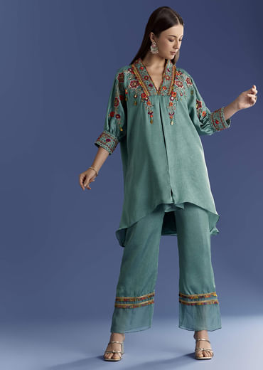Aqua Green Crush Silk Kurta Set With Resham And Beads Work