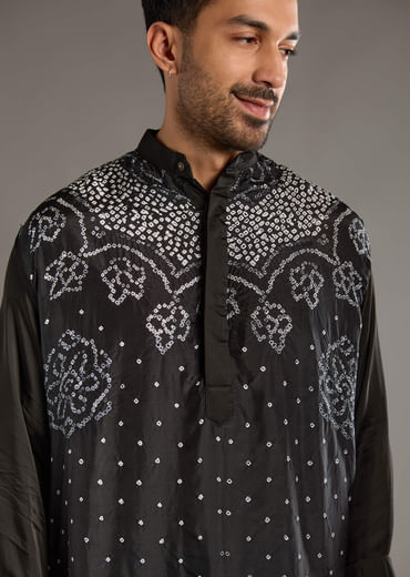 Black Cotton Silk Kurta Set For Men With Hand Dyed Bandhani Print Black Cotton Silk Kurta Set For Men With Hand Dyed Bandhani Print
