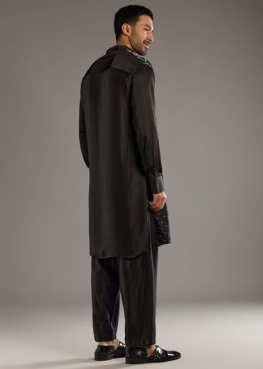 Black Cotton Silk Kurta Set For Men With Hand Dyed Bandhani Print Black Cotton Silk Kurta Set For Men With Hand Dyed Bandhani Print