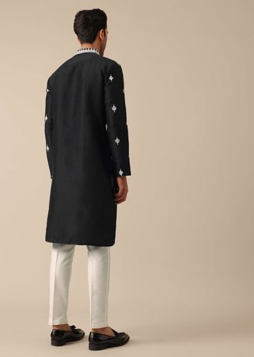 Black Embroidered Kurta Set In Silk
