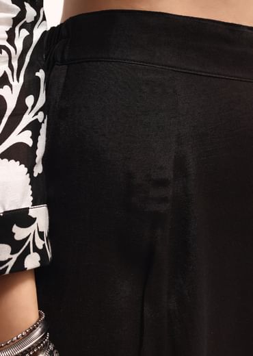 Black Floral Printed Chanderi Kurta Set With Bandhani Dupatta