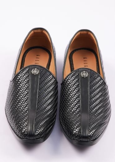 Black Textured Juttis For Men