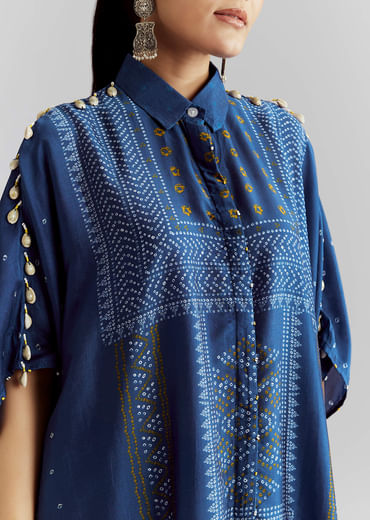 Blue Silk Kaftaan Kurta Set With Bandhani Print Blue Silk Kaftaan Kurta Set With Bandhani Print