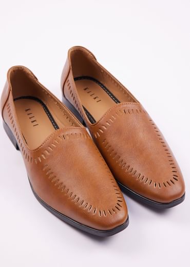 Classic Brown Ethnic Juttis For Men