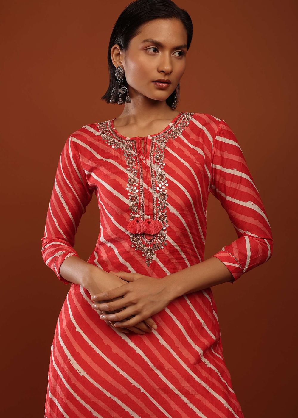 Coral Pink Kurta In Cotton With Leheriya Print And Gotta Work