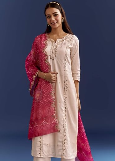 Cream Dola Silk Kurta With Gotta Work And Bandhani Pink Dupatta