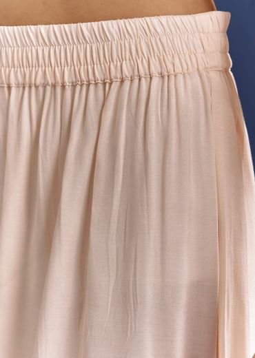 Cream Dola Silk Kurta With Gotta Work And Bandhani Pink Dupatta