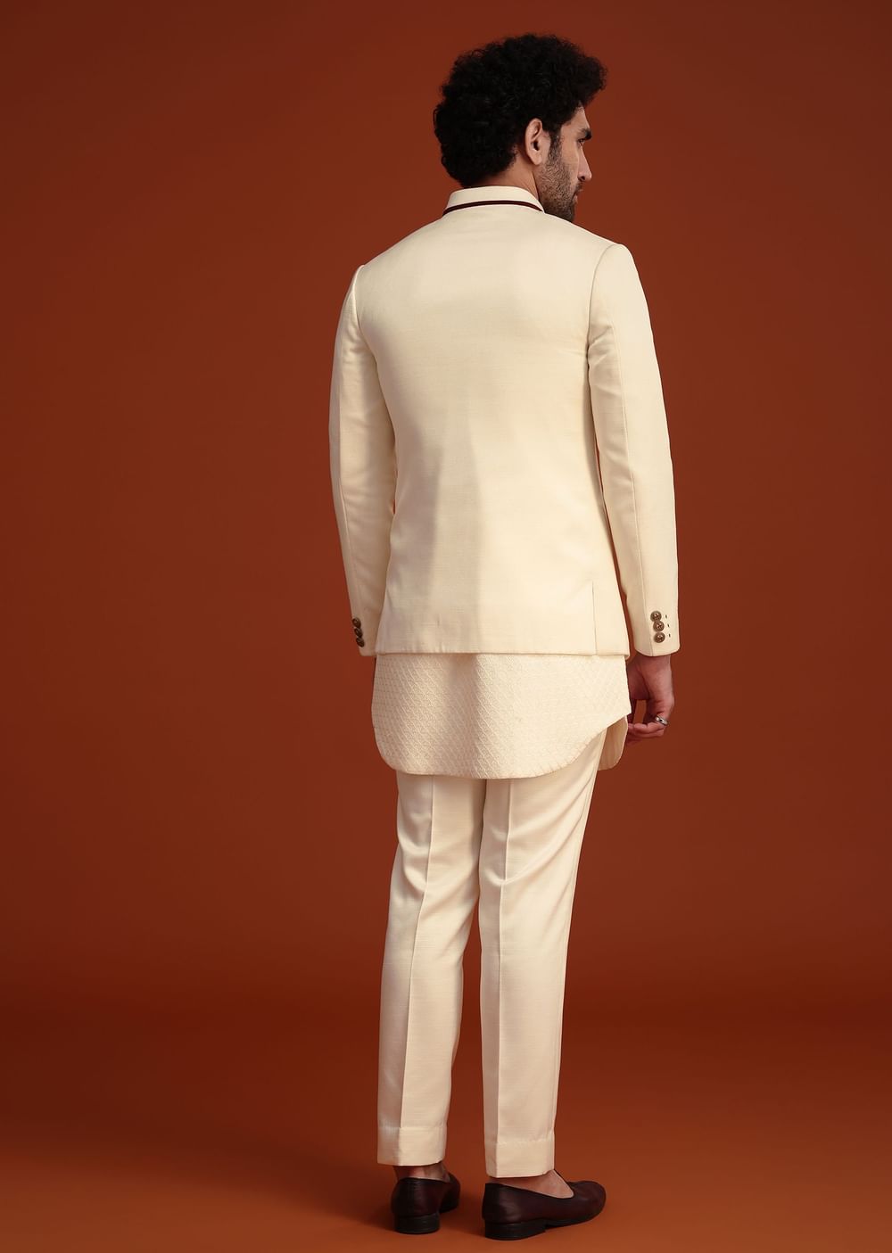 Cream Kurta Jodhpuri Set With Velvet Patch Work Broach