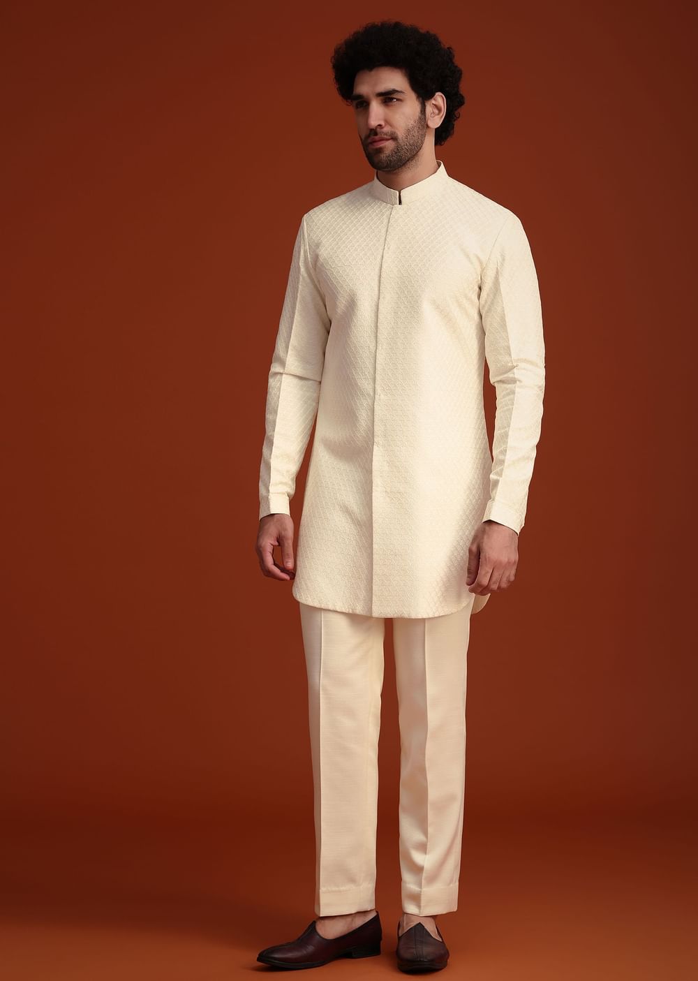 Cream Kurta Jodhpuri Set With Velvet Patch Work Broach