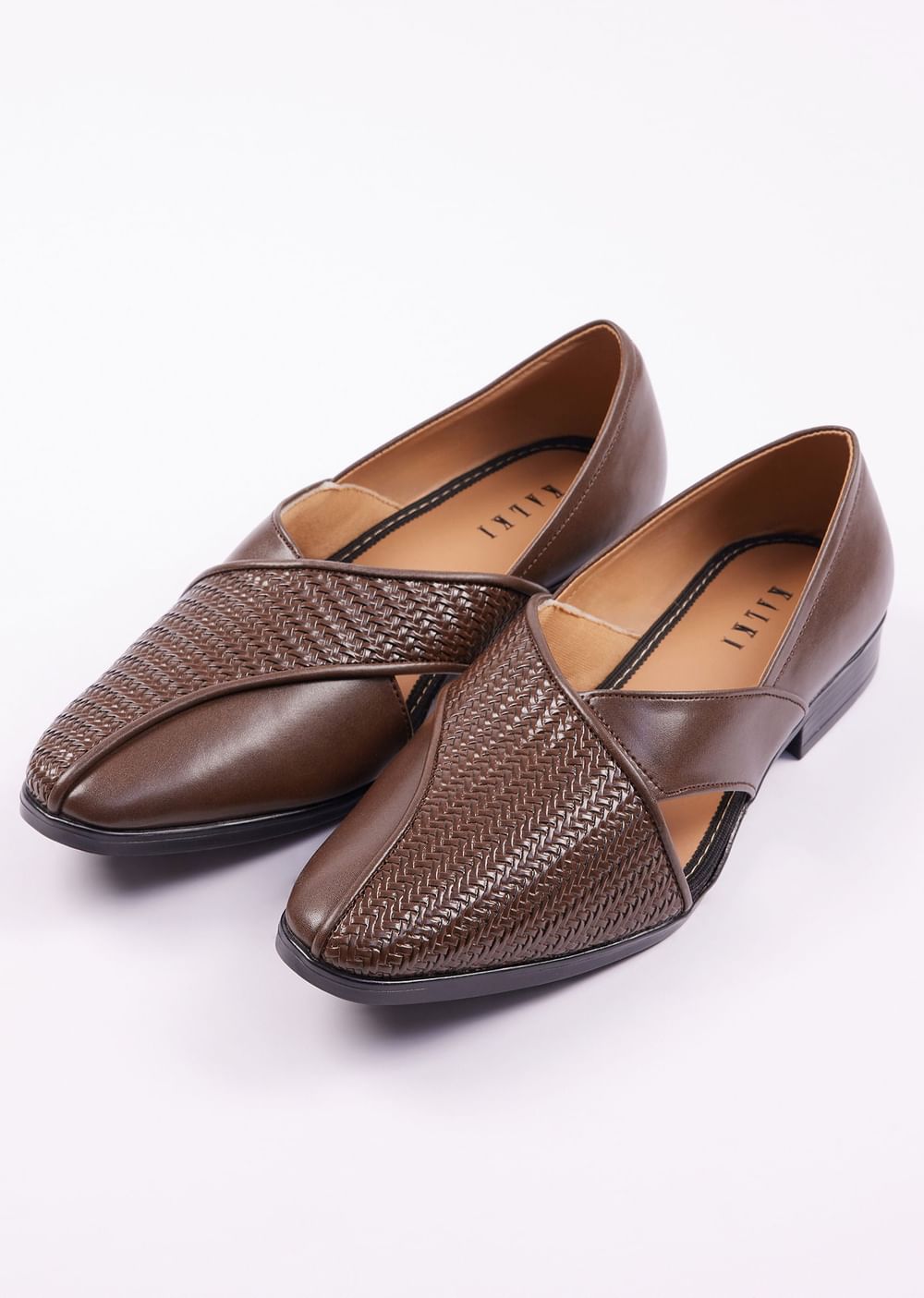 Dark Brown Woven Juttis For Men