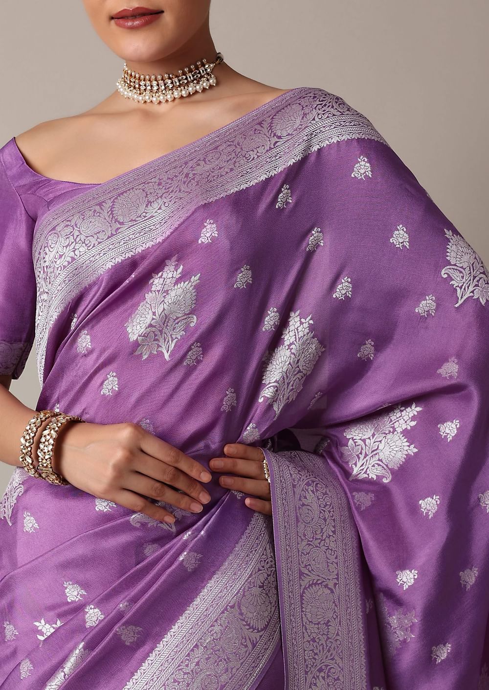 Dark Purple Dola Silk Saree With Silver Weave And Unstitched Blouse Piece