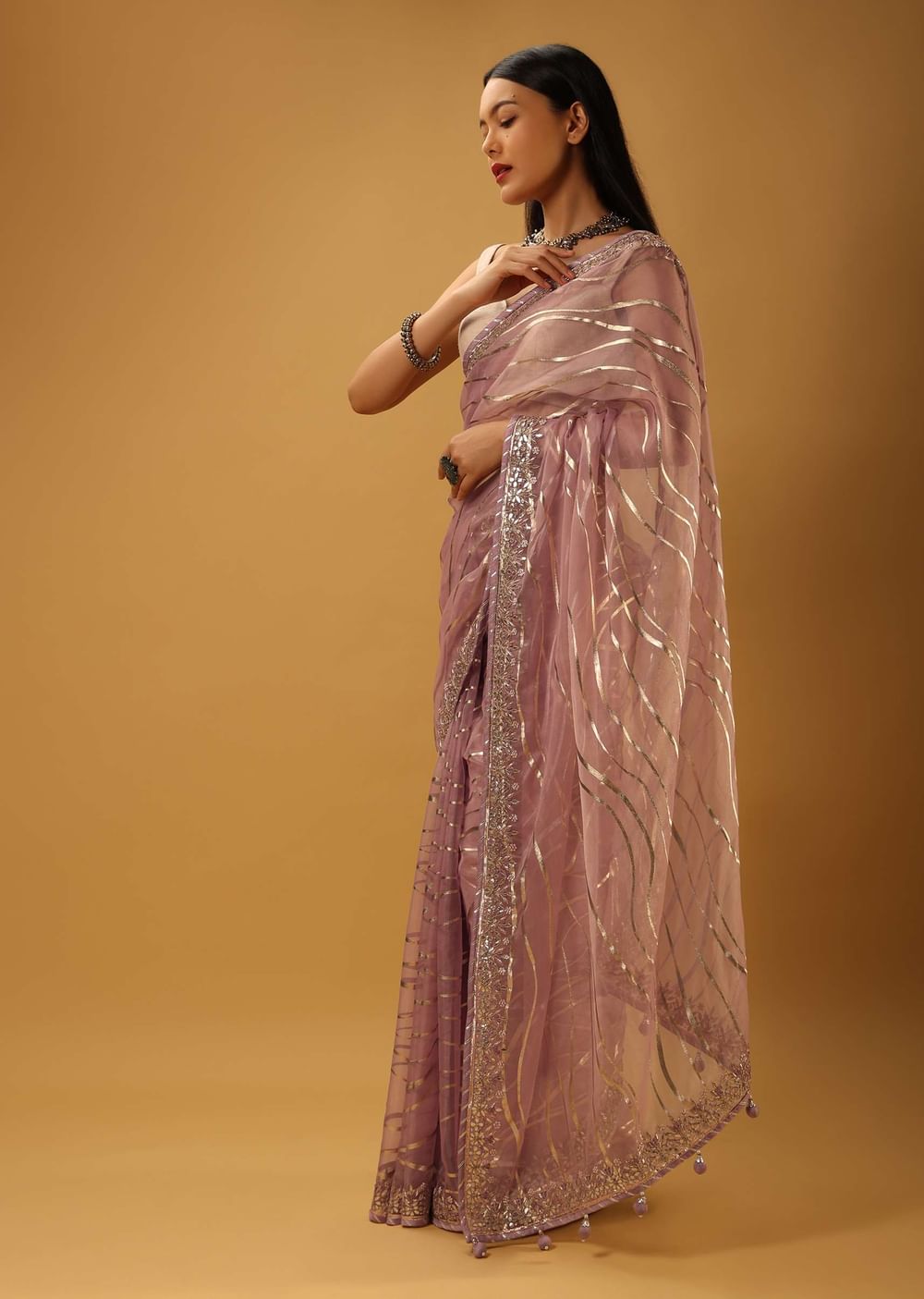 Dusty Lilac Saree In Organza With Foil Printed Wave Design And Gotta Border Online - Kalki Fashion