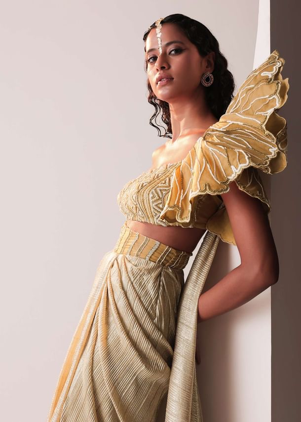 Glam Gold Gown In Knit Strechable Fabric With Embroidery