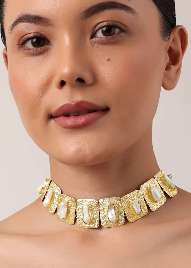 Gold And White Geometric Choker With Mother Of Pearls Gold And White Geometric Choker With Mother Of Pearls