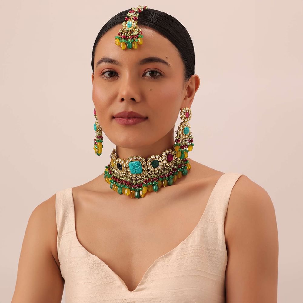 Gold Finish Floral Kundan Choker Set With Carved Stones And Beads