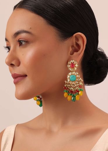 Gold Finish Floral Kundan Choker Set With Carved Stones And Beads