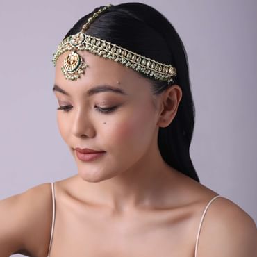 Gold Finish Kundan And Pearl Mathapatti