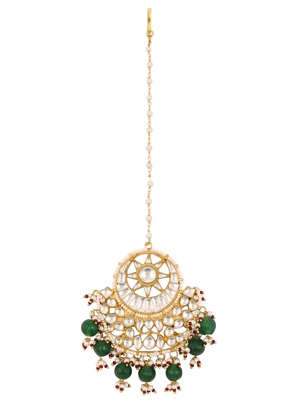 Gold Finish Kundan Floral Maangtika With Synthetic Emerald Stones And Beads Gold Finish Kundan Floral Maangtika With Synthetic Emerald Stones And Beads