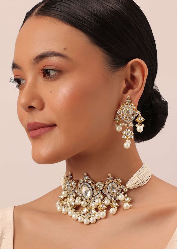 Gold Finish Kundan Polki Choker And Earrings Set In Mix Metal Gold Finish Kundan Polki Choker And Earrings Set In Mix Metal