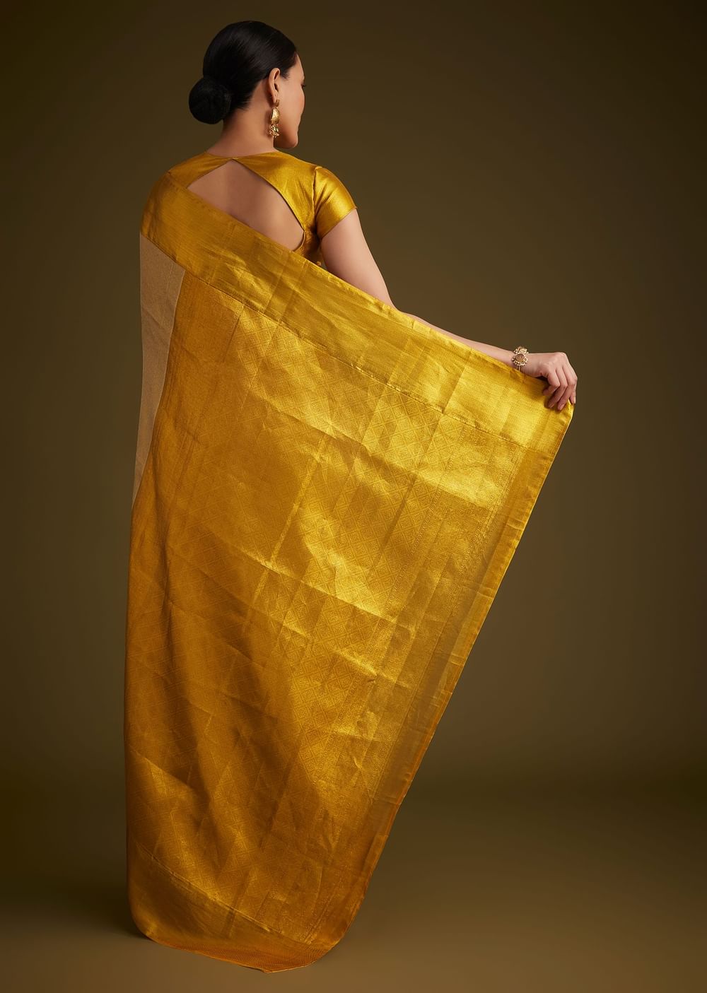 Gold Kanjivaram Silk Saree With Golden Zari Detailing
