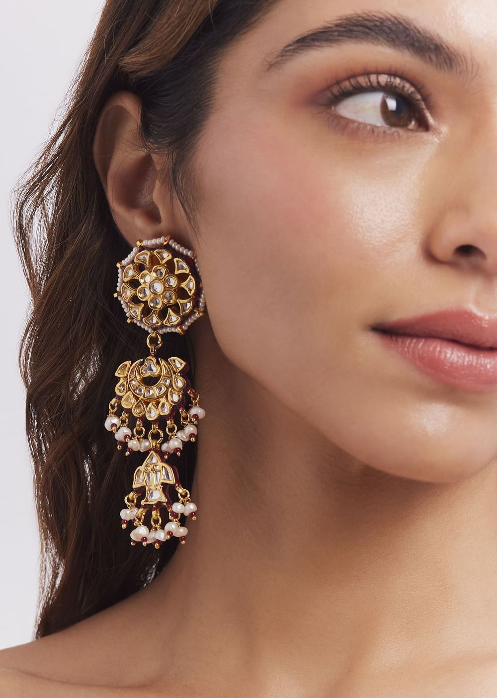 Gold Plated Kundan Studded And Dangling Beads Choker Necklace Set