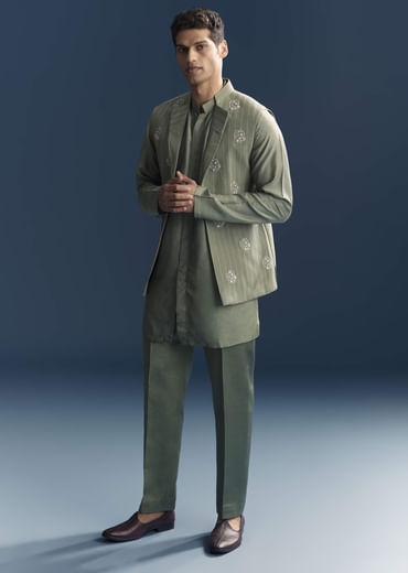 Green Kurta Jacket Set For Men With Hand Embroidery