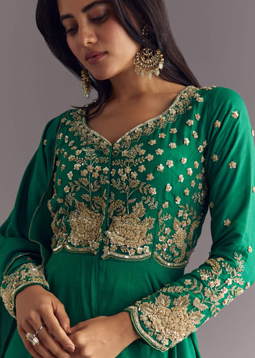 Green Russian Silk Front Slit Kurta Dupatta Set With Beaded Embroidery