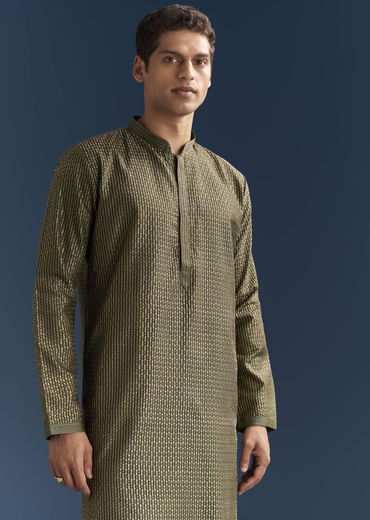 Green Silk Textured Kurta Set For Men With Embroidery