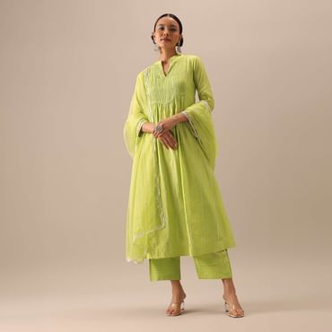Green Embellished Chanderi Kurta Set With Organza Dupatta