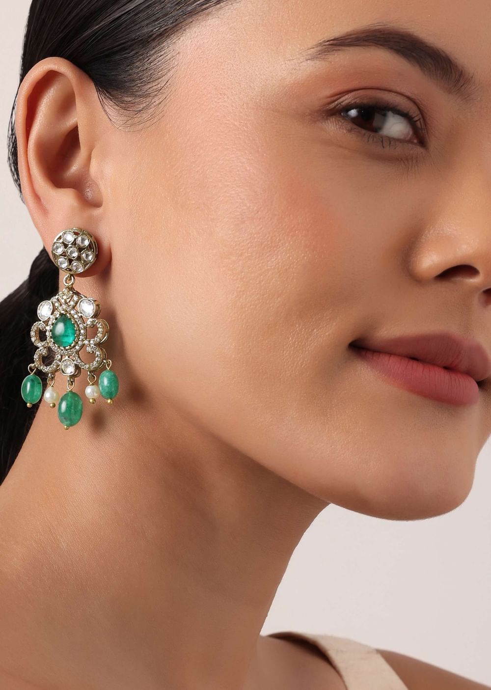Green And White Choker Set With Encrusted Polki