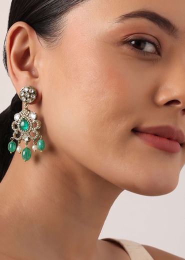 Green And White Choker Set With Encrusted Polki