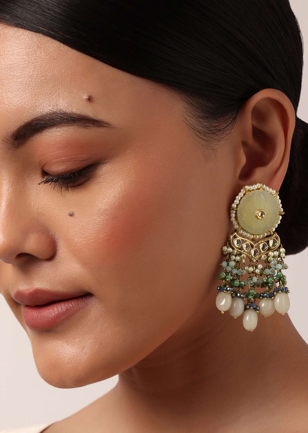 Green Bridal Choker Set With Beige Stones And Kundan