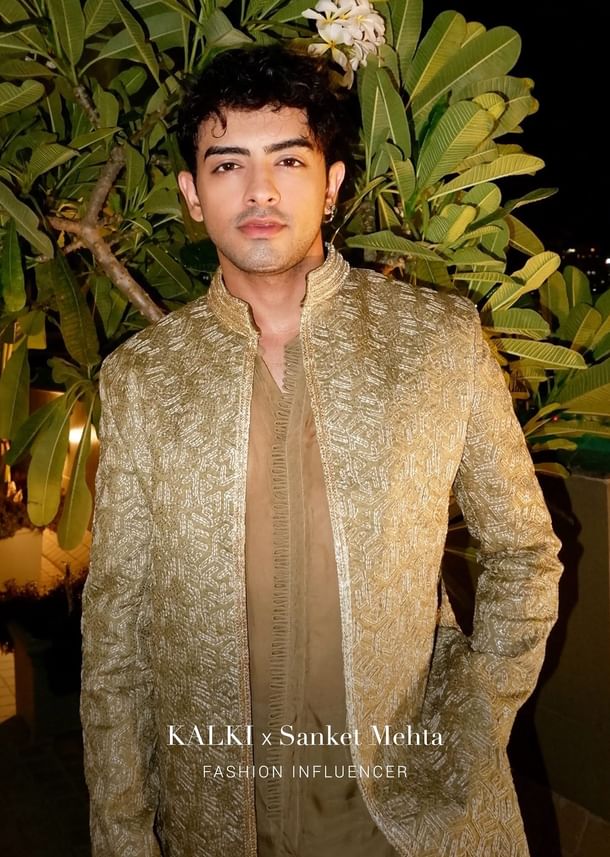 Green Foil Embroidered Jodhpuri Jacket Set With Detailed Organza Kurta Green Foil Embroidered Jodhpuri Jacket Set With Detailed Organza Kurta