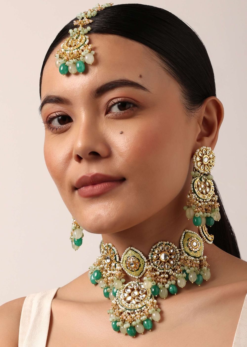 Green Kundan Choker Set With Beads And Pendant Drops
