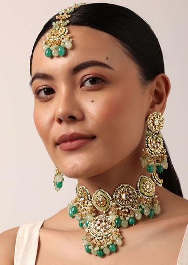 Green Kundan Choker Set With Beads And Pendant Drops