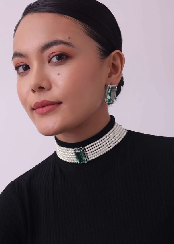 Green Studded Pearl Choker In Mix Metal Green Studded Pearl Choker In Mix Metal
