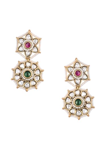 Green Temple Choker Set With Floral Motifs And Meenakari Detail