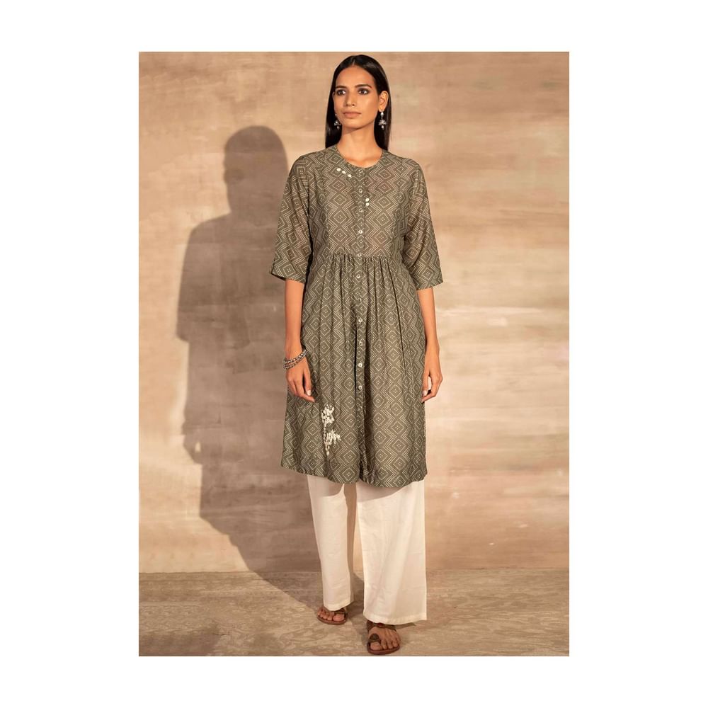 Green Tunic In Muslin With Bandhani Print And Aari Thread Embroidered Floral Motifs