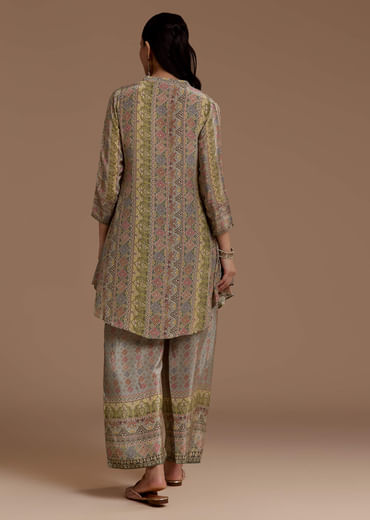 Grey Kurta Pant Set with Floral Print
