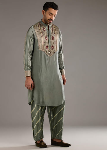 Grey Silk Kurta Set For Men With Hand Dyed Leheriya Print