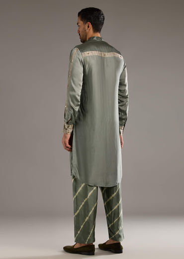 Grey Silk Kurta Set For Men With Hand Dyed Leheriya Print