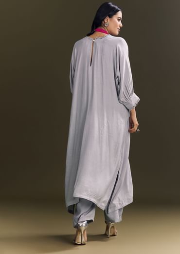 Grey Solid Kurta Pant Set With Pink Beaded Neckpiece
