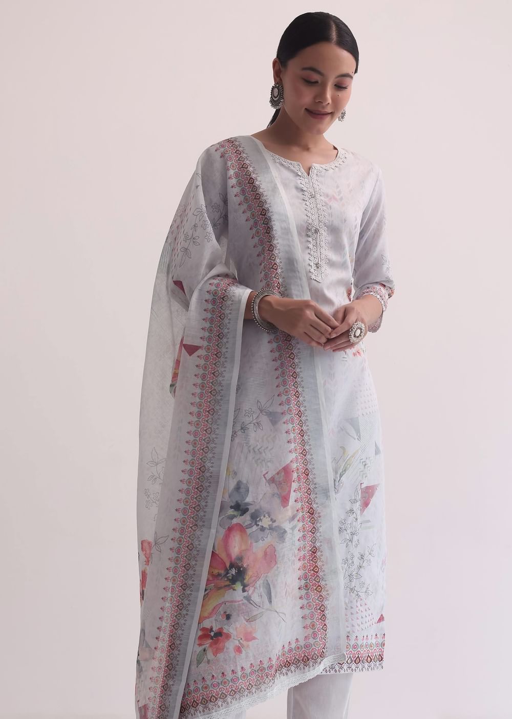 Grey Linen Floral Print Kurti Pant Set With Pearls