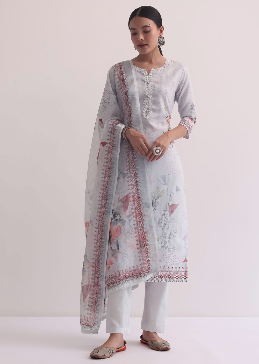 Grey Linen Floral Print Kurti Pant Set With Pearls