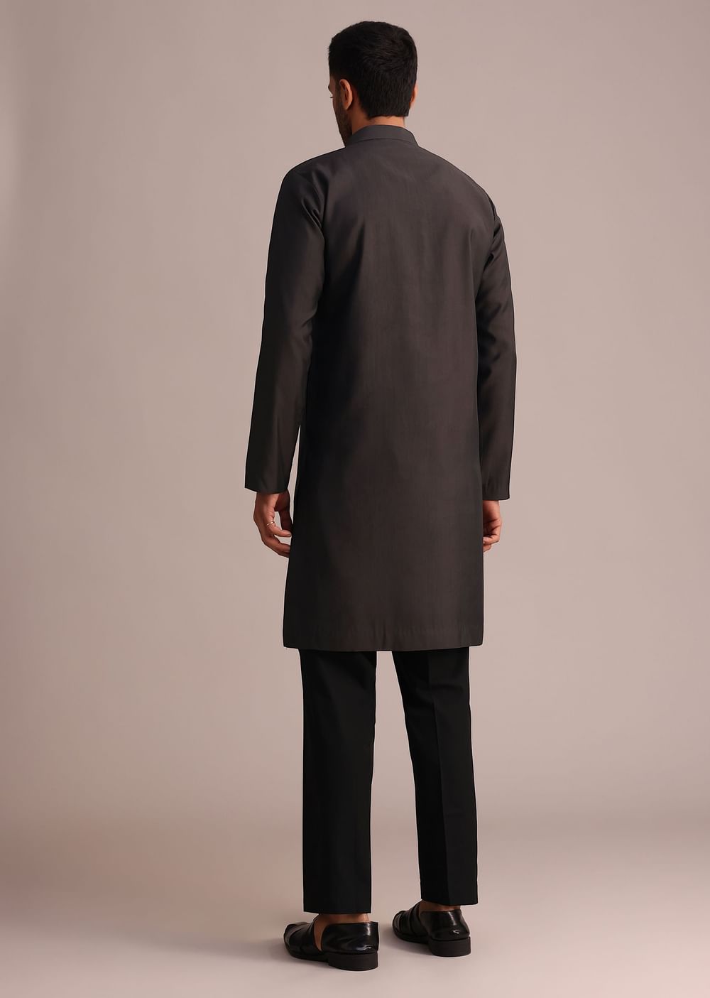 Grey Silk Blend Floral Embroidered Kurta Set With Resham Work
