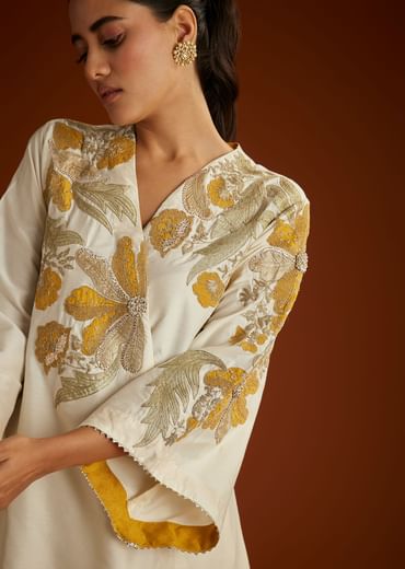Ivory Floral Applique Work Kurta Pant Set With Gotta Lace