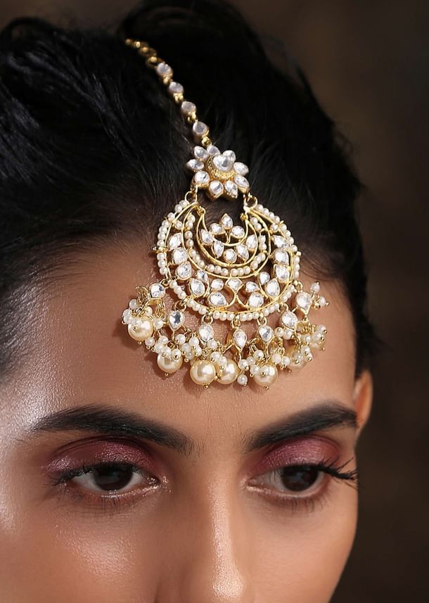Gold Plated Kundan And Pearl Maang Tika Gold Plated Kundan And Pearl Maang Tika